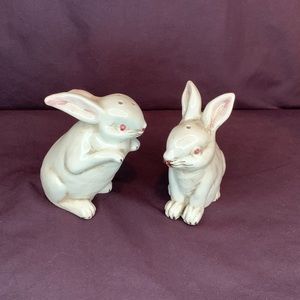 vintage rabbit bunny salt and pepper shakers